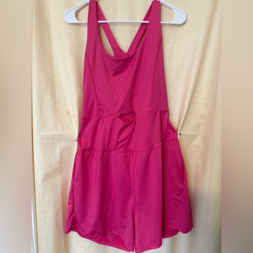 Reach Me Athletic Romper, Women’s Size Large Hot Pink Sleeveless Workout Romper